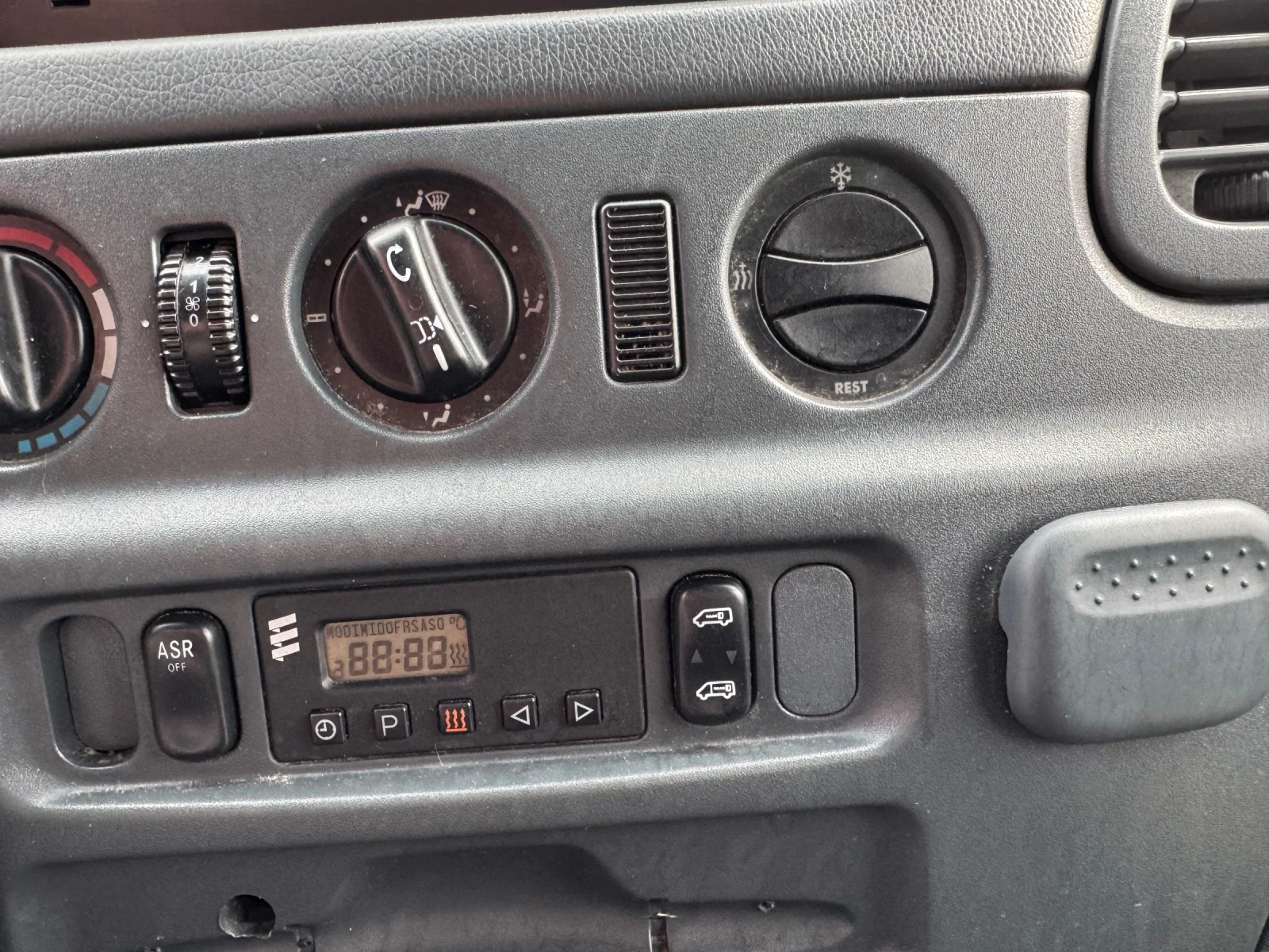 Mercedes-Benz Sprinter 213CDI* Климатик* Печка* 8+ 1места - изображение 7