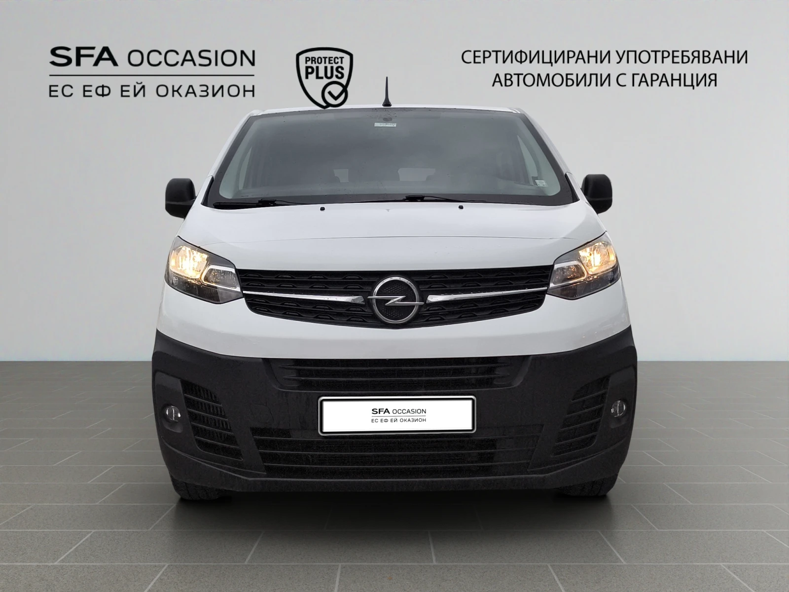 Opel Vivaro L2H1 (L) Standard Combi 1.5L MT6 / 120HP//2102L001 - изображение 2