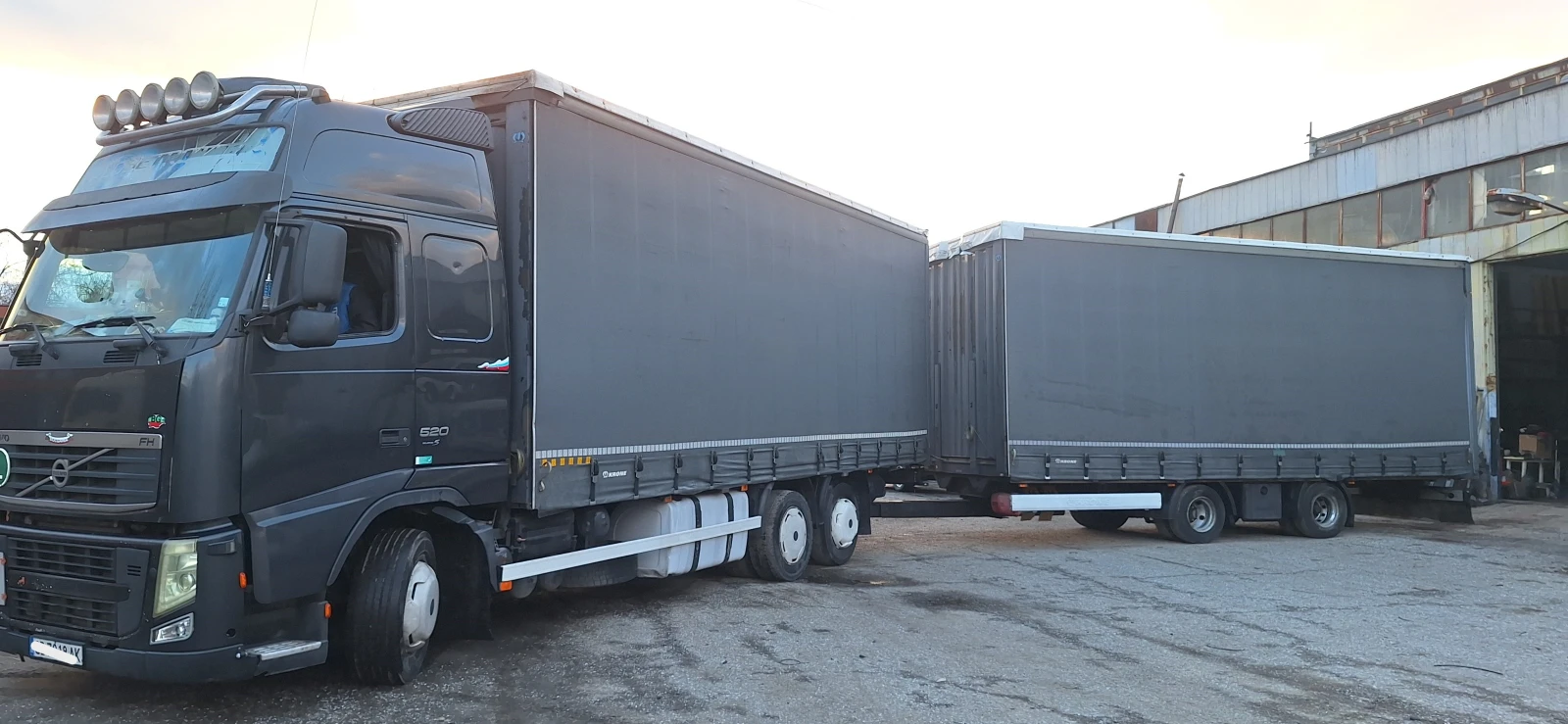 Volvo Fh 12, снимка 4 - Камиони - 54020634