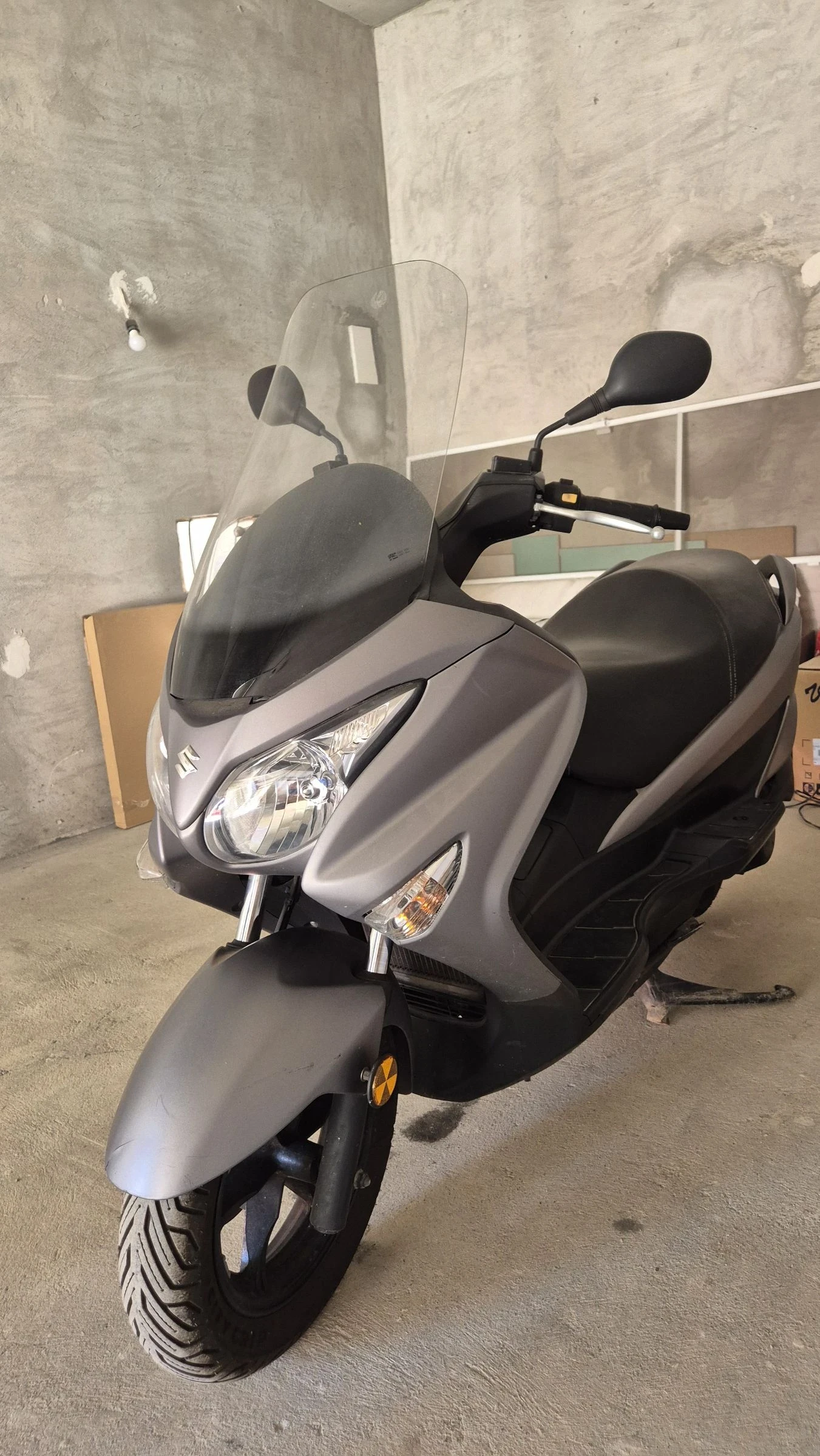 Suzuki Burgman  2019 [9200 КМ РЕАЛНИ], снимка 7 - Мотоциклети и мототехника - 55016805
