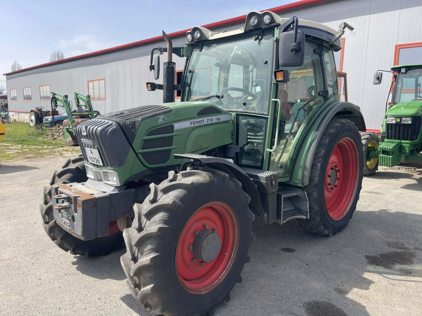 Трактор Fendt 210 VARiO
