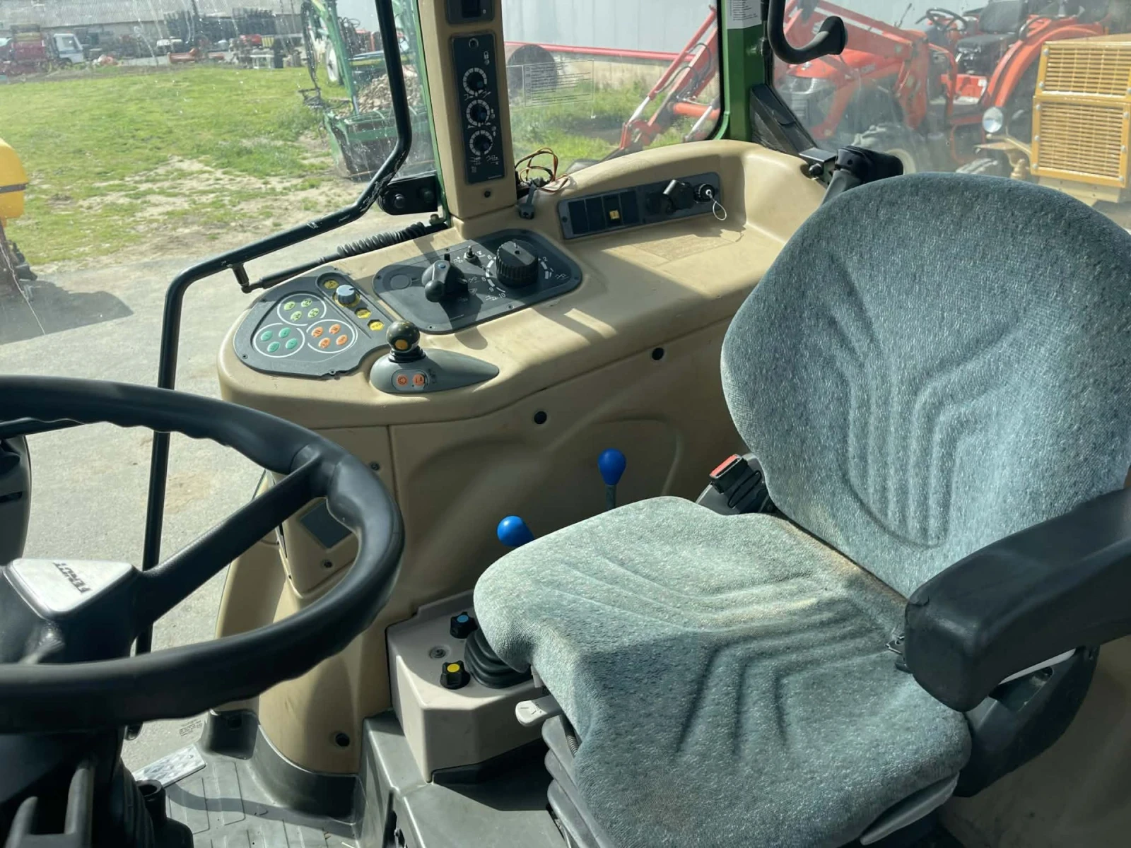 Трактор Fendt 210 VARiO, снимка 8 - Селскостопанска техника - 54480803