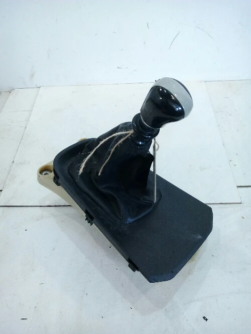 Скоростен лост Нисан Примера 2.2ДЦИ