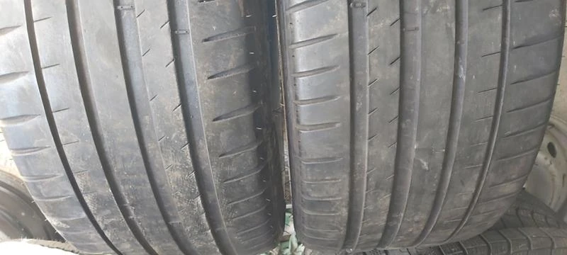 Гуми Летни 245/40R18, снимка 3 - Гуми и джанти - 32903437