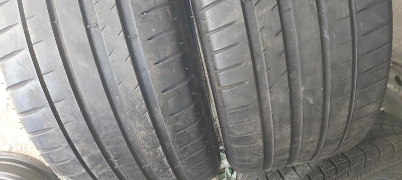 Гуми Летни 245/40R18, снимка 2 - Гуми и джанти - 32903437