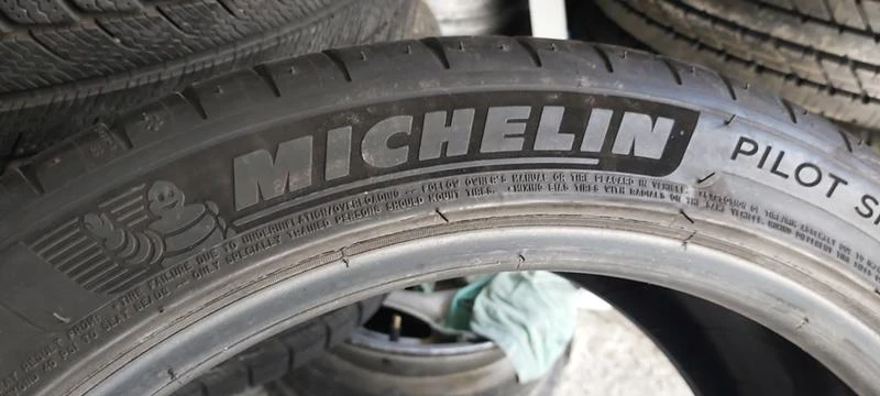 Гуми Летни 245/40R18, снимка 5 - Гуми и джанти - 32903437