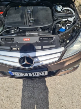 Mercedes-Benz C 200 Елегант, снимка 11
