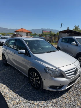 Mercedes-Benz B 180, снимка 1