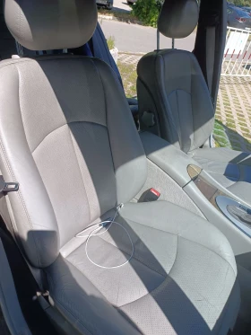 Mercedes-Benz E 270 Седан , снимка 6