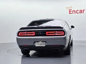 Dodge Challenger 5.7, снимка 4