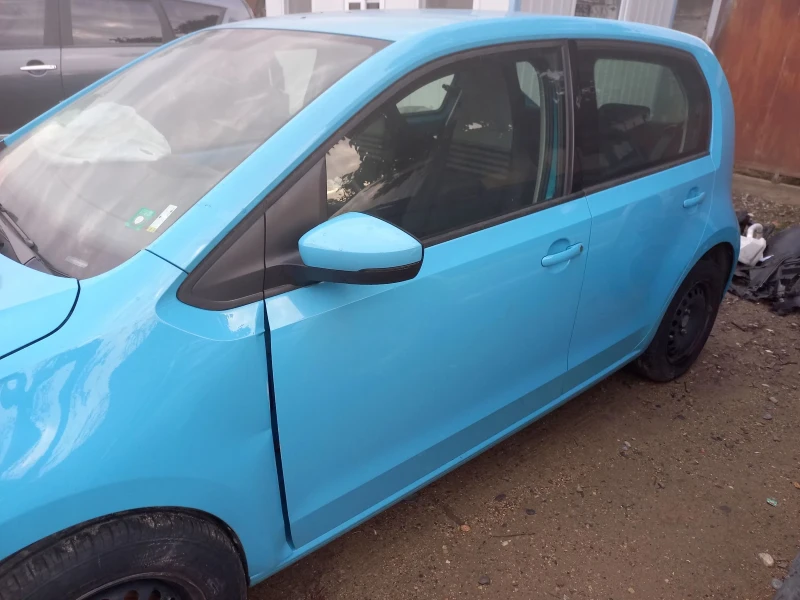 VW Up 1.0 , снимка 8 - Автомобили и джипове - 47524394