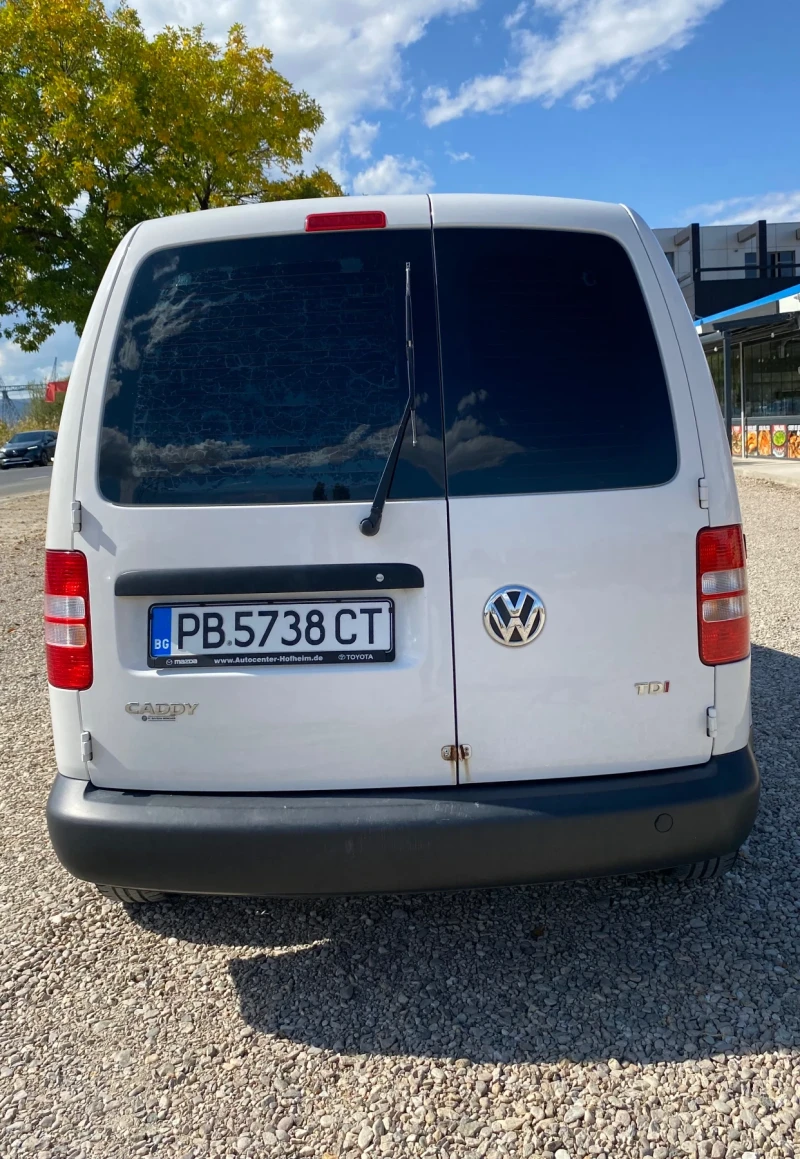 VW Caddy 1.6tdi, снимка 4 - Автомобили и джипове - 47545522