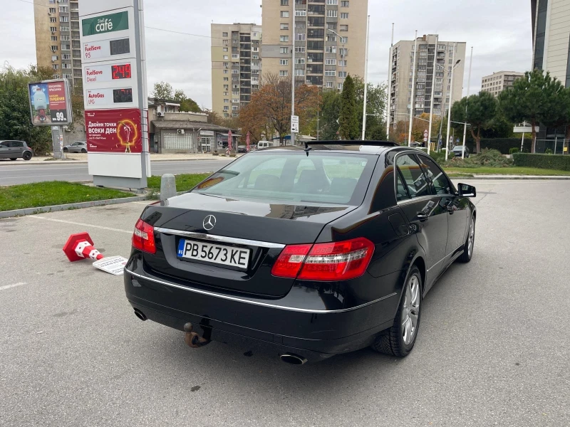 Mercedes-Benz E 350 Benzin, снимка 4 - Автомобили и джипове - 47822223