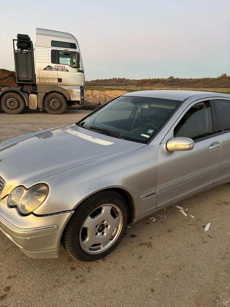 Mercedes-Benz C 270, снимка 3 - Автомобили и джипове - 48421215