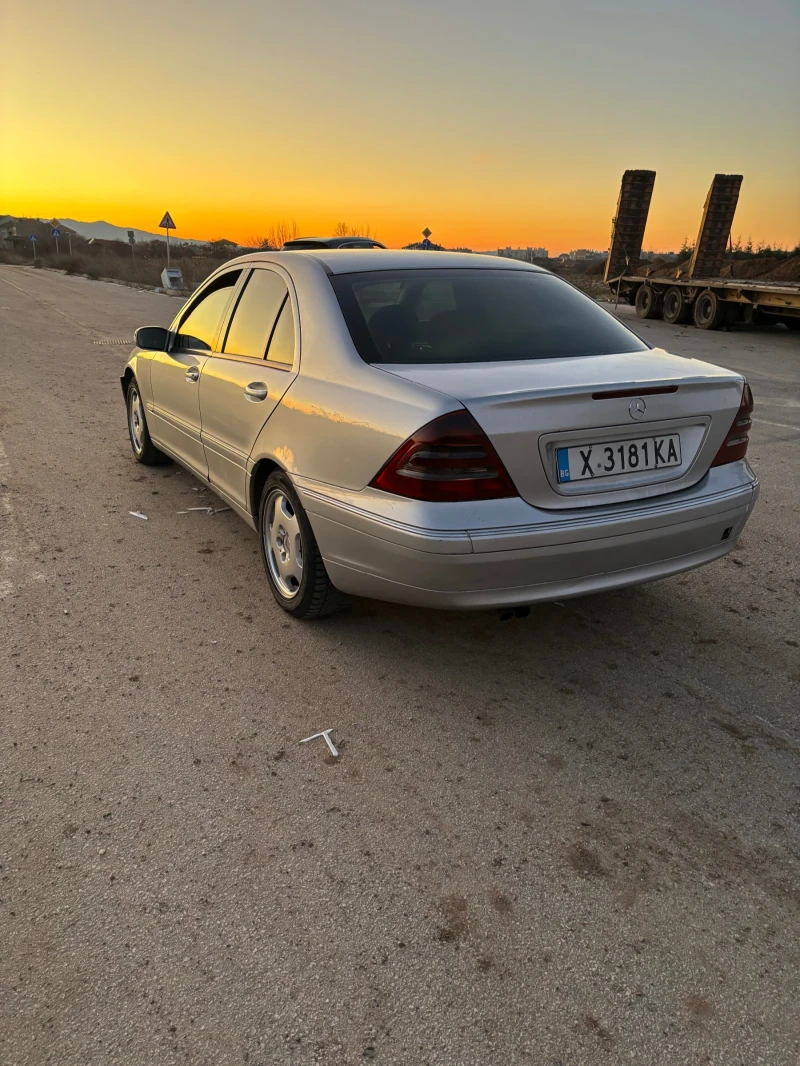 Mercedes-Benz C 270, снимка 2 - Автомобили и джипове - 48421215