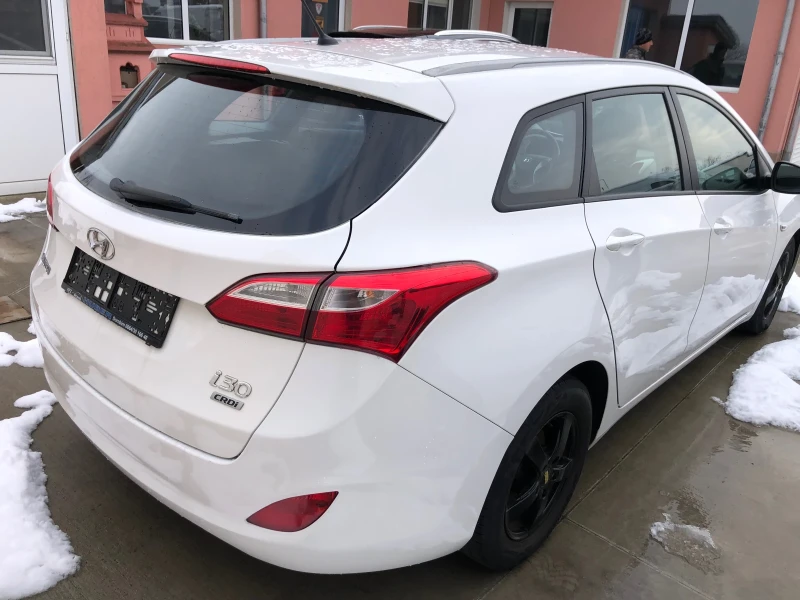 Hyundai I30 1.4CRDI, снимка 6 - Автомобили и джипове - 48681169