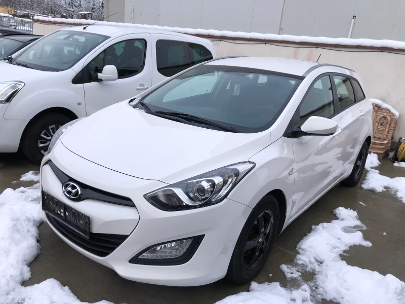 Hyundai I30 1.4CRDI, снимка 3 - Автомобили и джипове - 48681169