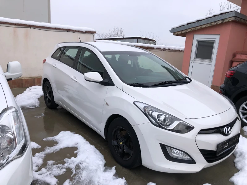 Hyundai I30 1.4CRDI, снимка 2 - Автомобили и джипове - 48681169