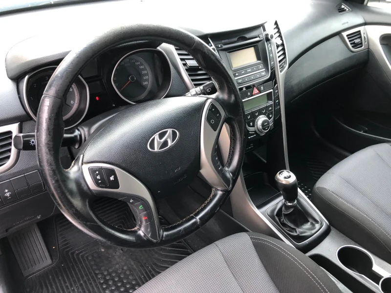 Hyundai I30 1.4CRDI, снимка 7 - Автомобили и джипове - 48681169