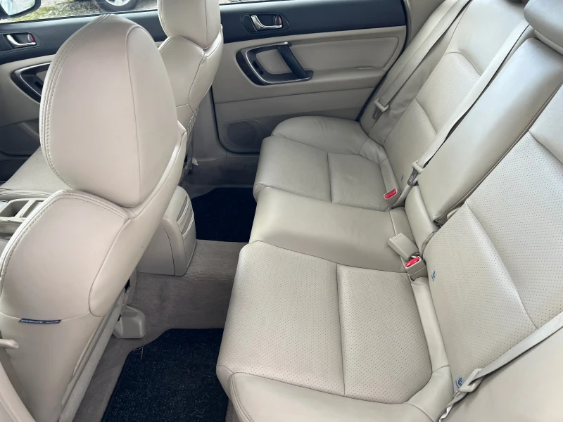 Subaru Legacy 3.0* AWD* АВТОМАТИК* ШВЕЙЦАРИЯ* КОЖА* , снимка 10 - Автомобили и джипове - 49483000