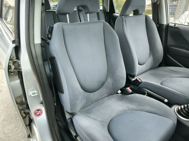 Honda Jazz 1.4i, снимка 7 - Автомобили и джипове - 49818409