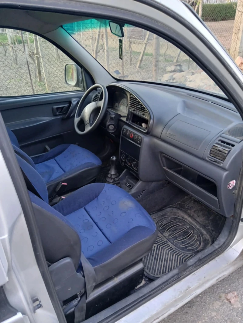 Peugeot Partner 2.0, снимка 6 - Автомобили и джипове - 52496421