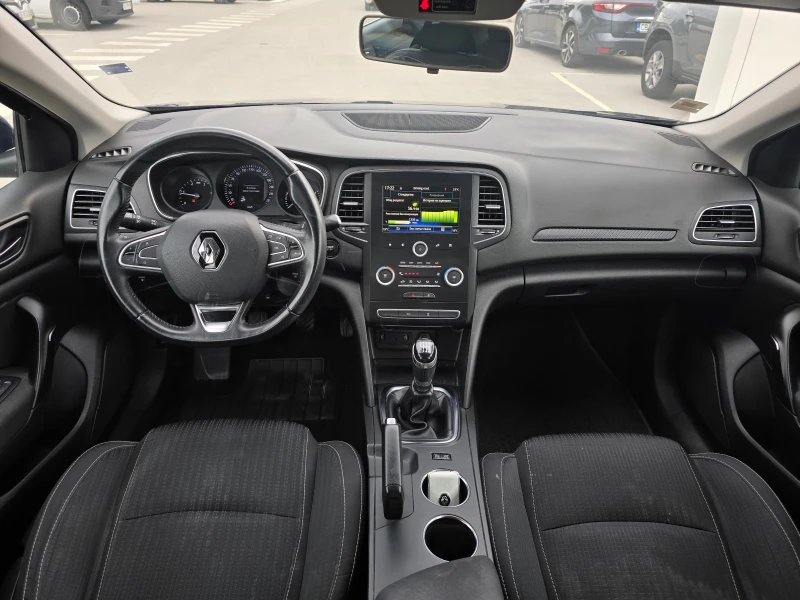 Renault Megane 1.5 dCi, снимка 8 - Автомобили и джипове - 50480948