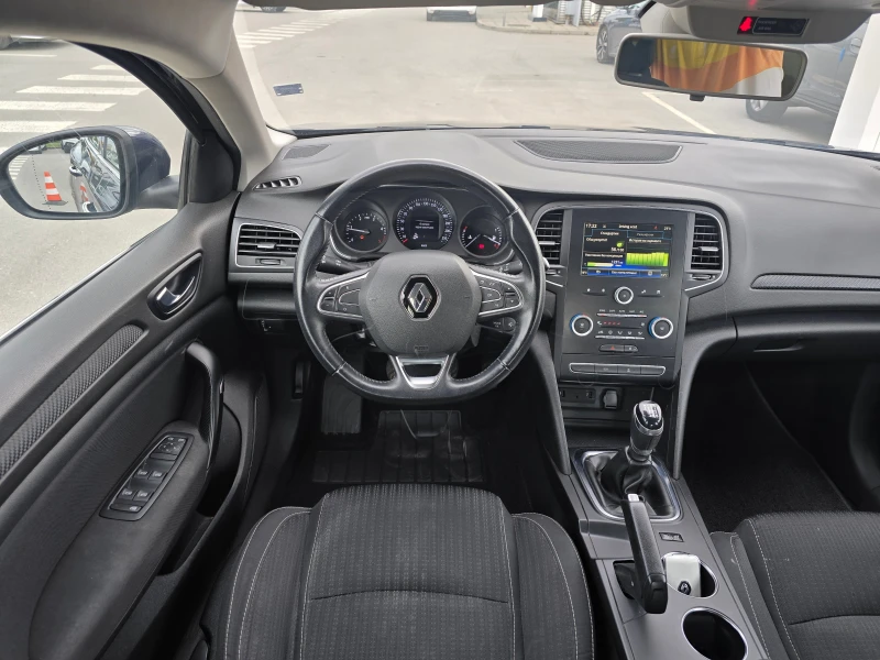 Renault Megane 1.5 dCi, снимка 10 - Автомобили и джипове - 50480948