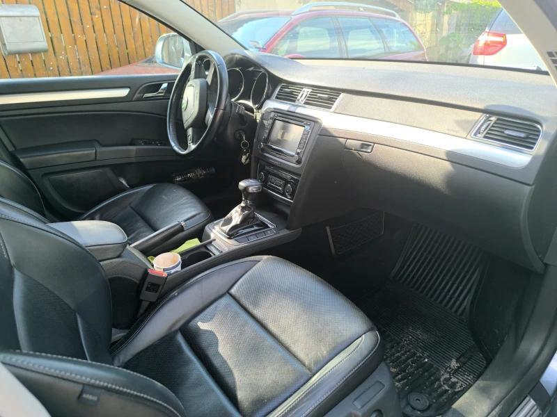 Skoda Superb, снимка 9 - Автомобили и джипове - 52374986