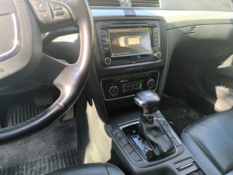 Skoda Superb, снимка 11 - Автомобили и джипове - 52374986