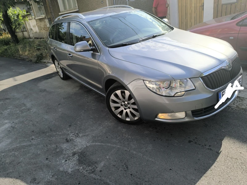 Skoda Superb, снимка 12 - Автомобили и джипове - 52374986