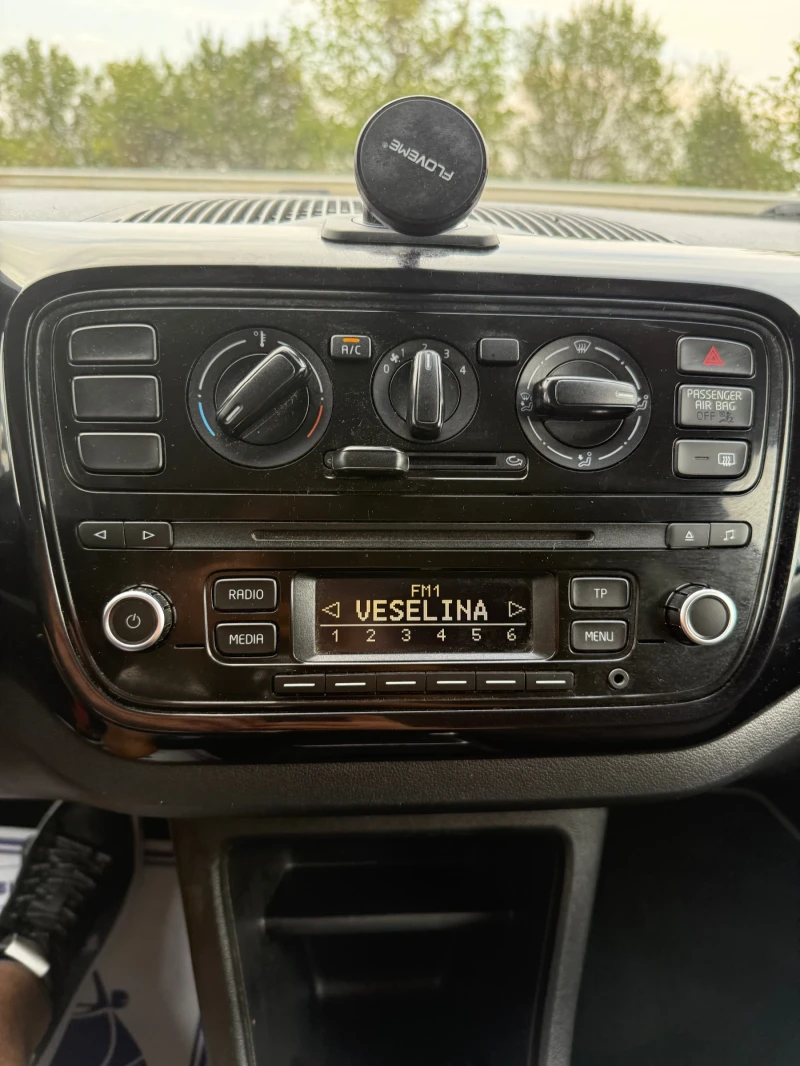 VW Up 1.0 I АВТОМАТ ЕВРО 6, снимка 17 - Автомобили и джипове - 51408652