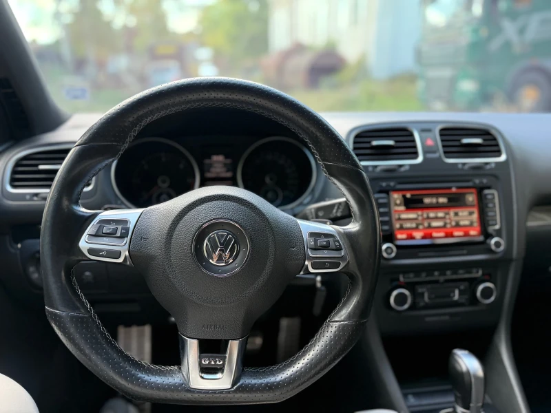 VW Golf, снимка 8 - Автомобили и джипове - 52869120