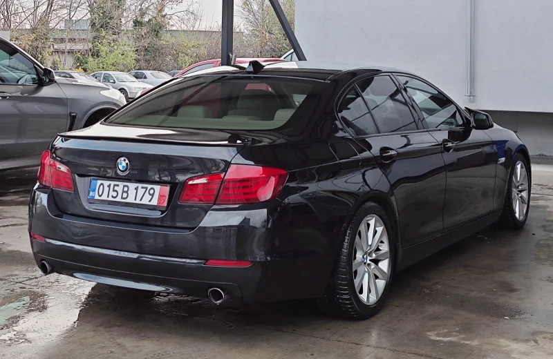 BMW 535 3.5-313-Вакум^360 Дистр^ХеадЪП, снимка 8 - Автомобили и джипове - 52955510