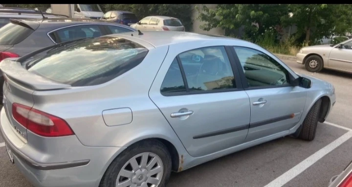 Renault Laguna 2.0 16v, снимка 5 - Автомобили и джипове - 49304550