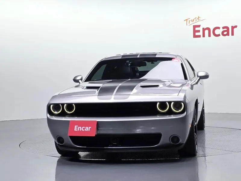 Dodge Challenger 5.7, снимка 3 - Автомобили и джипове - 54849159
