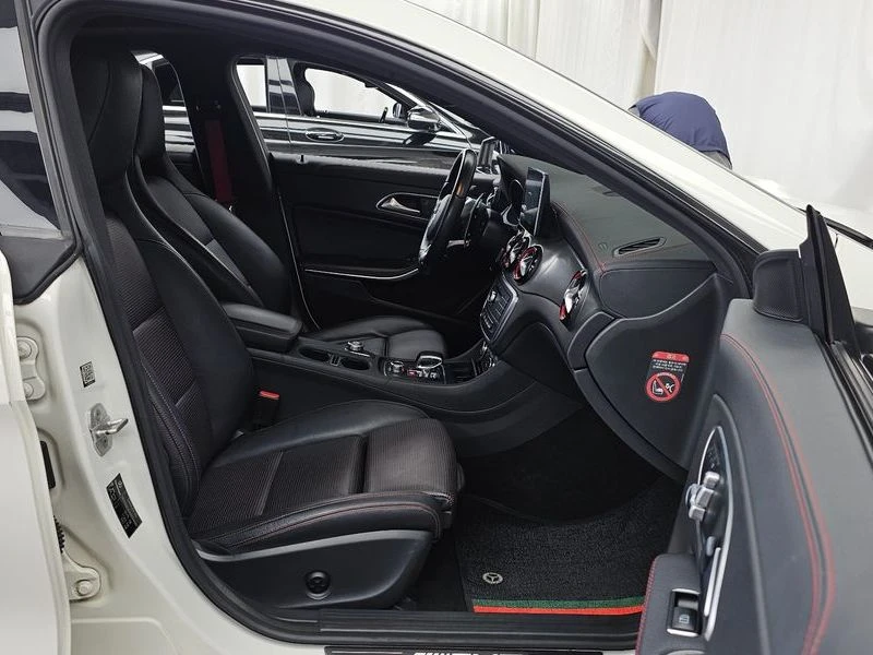 Mercedes-Benz CLA CLA45 AMG 4MATIC| 355к.с.| ВКЛ.ТЕХНОТЕСТ, снимка 11 - Автомобили и джипове - 55402181