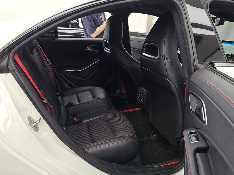 Mercedes-Benz CLA CLA45 AMG 4MATIC| 355к.с.| ВКЛ.ТЕХНОТЕСТ, снимка 12 - Автомобили и джипове - 55402181