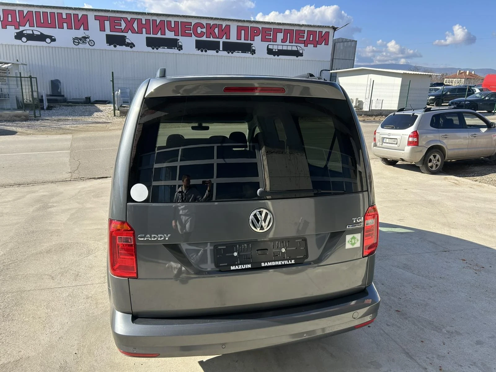 VW Caddy MAXI -TGI - изображение 6