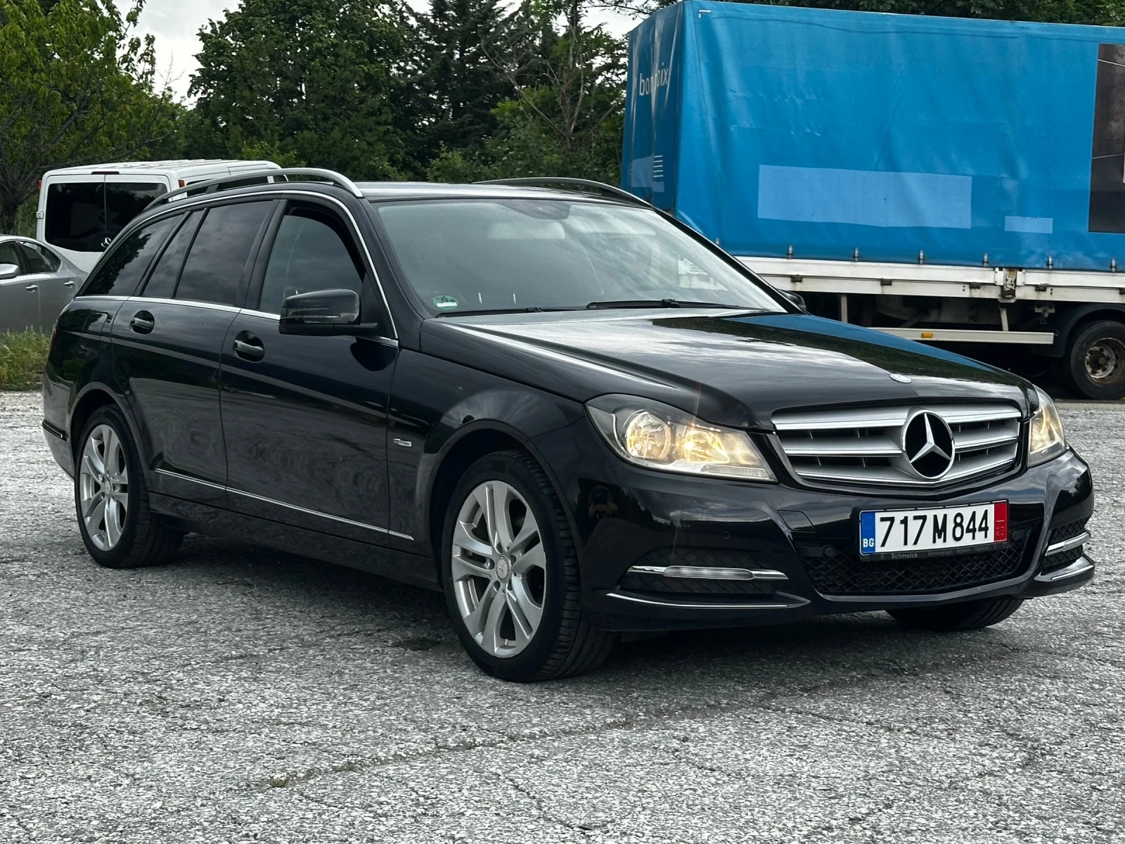Mercedes-Benz C 220 Avantgarde Автоматик! Обслужена! - изображение 2