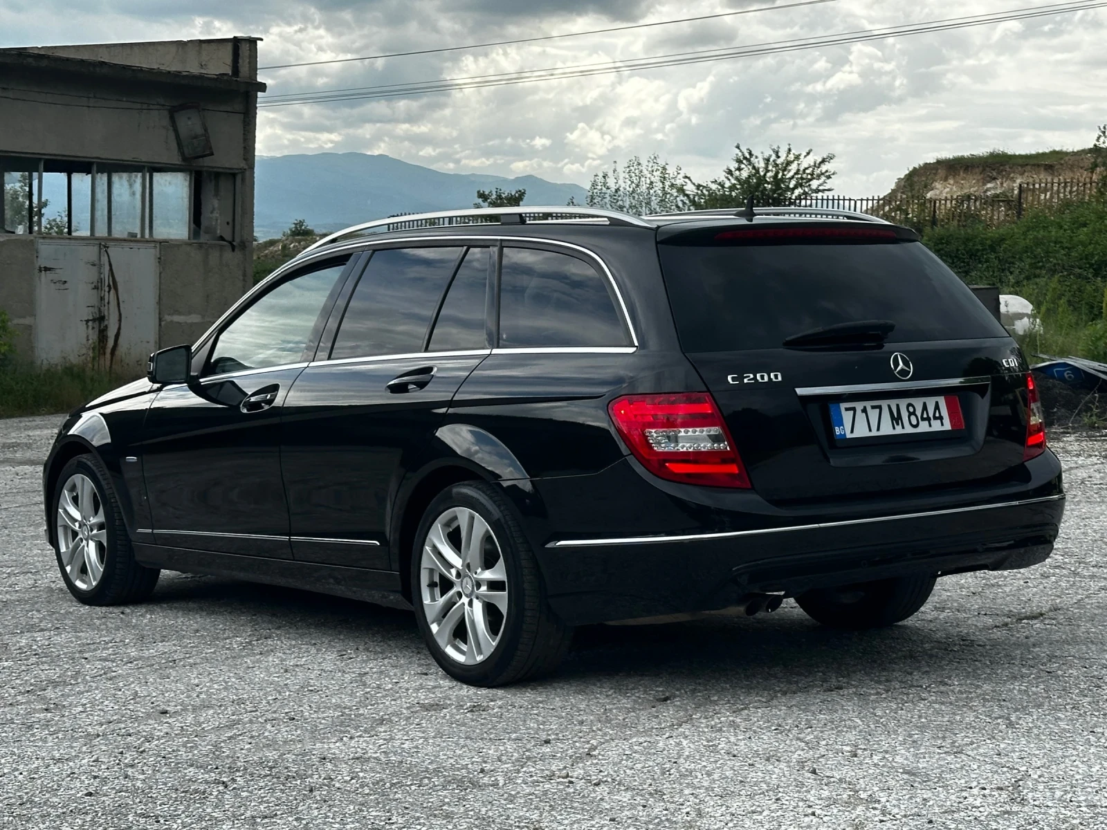 Mercedes-Benz C 220 Avantgarde Автоматик! Обслужена! - изображение 3