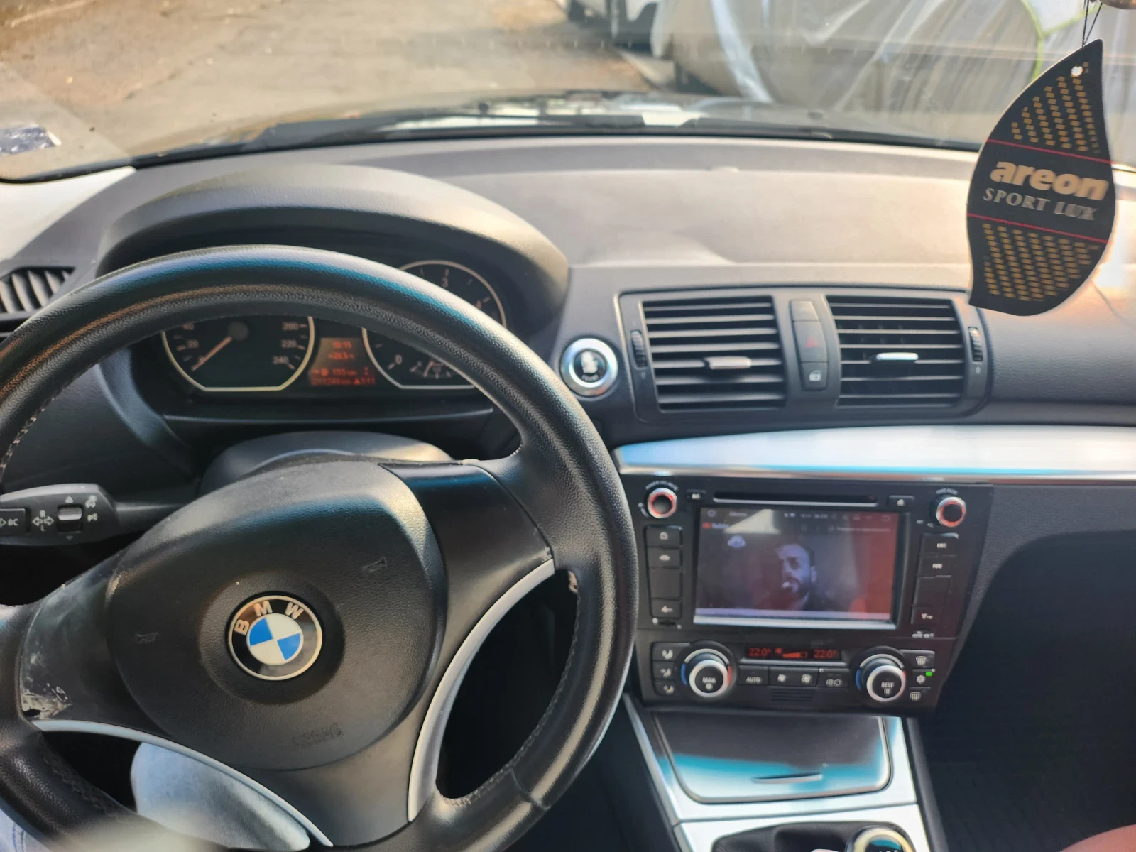BMW 118  - изображение 10