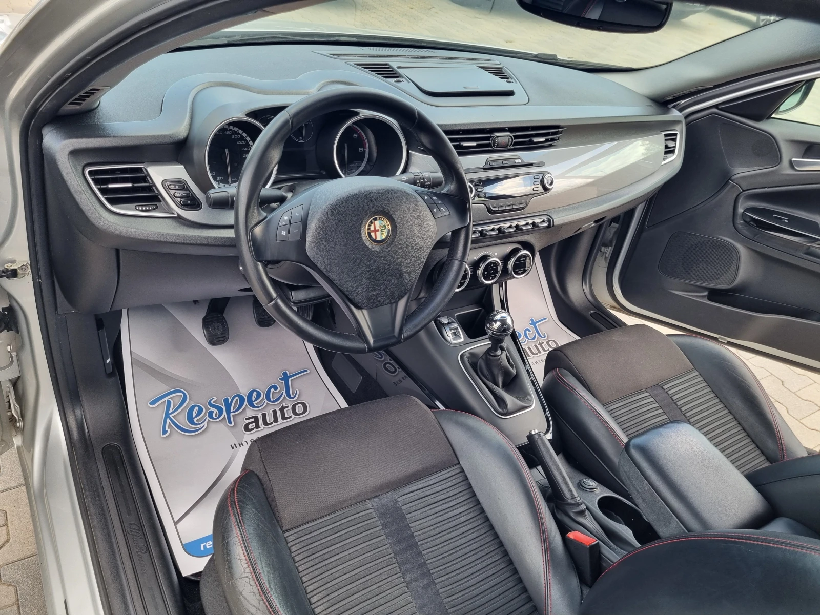 Alfa Romeo Giulietta 2.0 - изображение 9