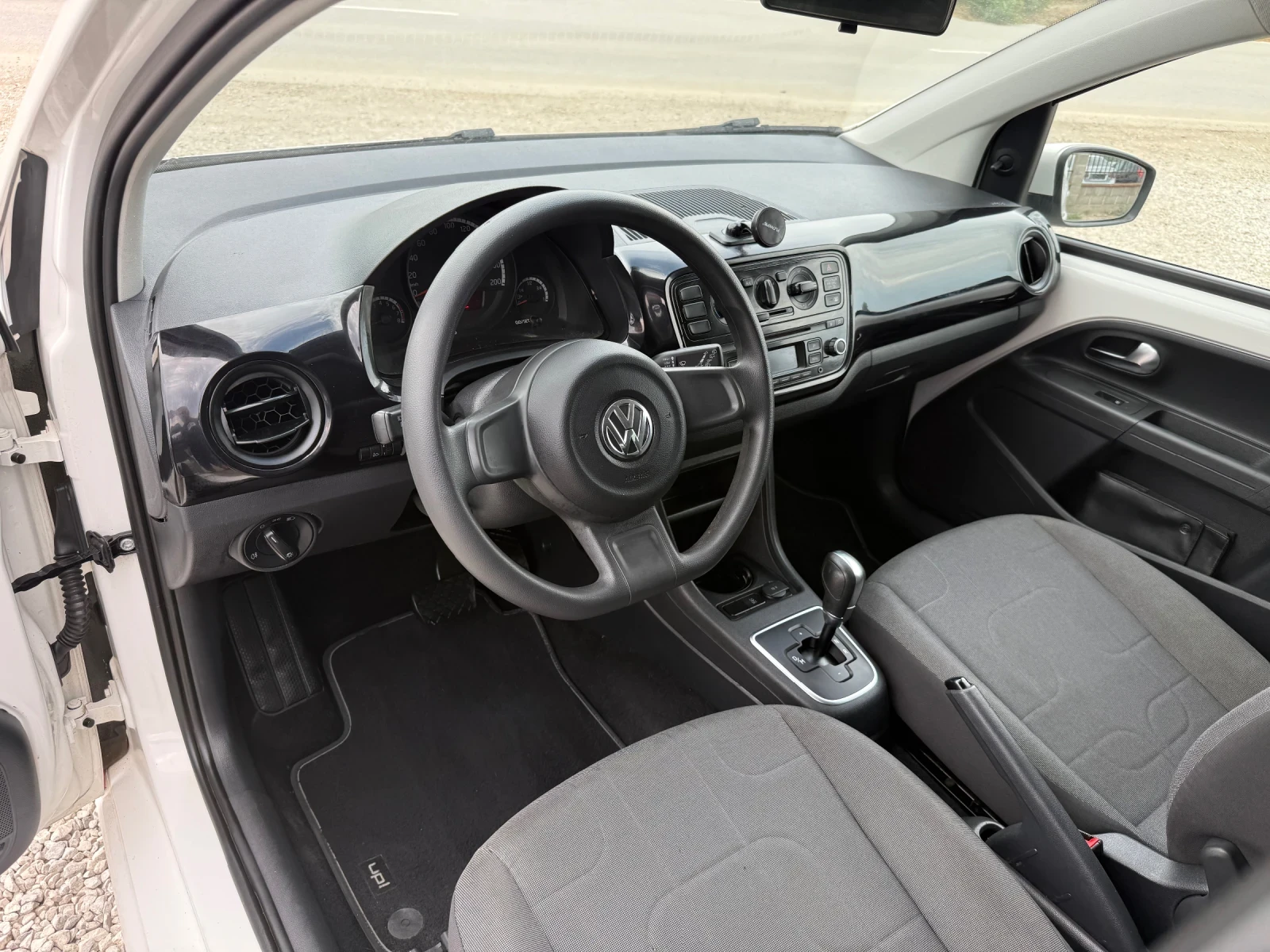 VW Up 1.0 I АВТОМАТ ЕВРО 6 - изображение 10