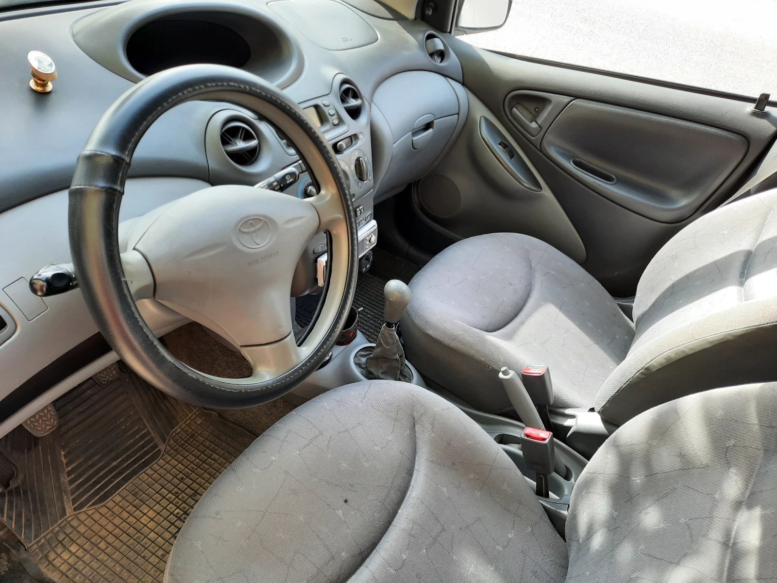 Toyota Yaris  - изображение 7