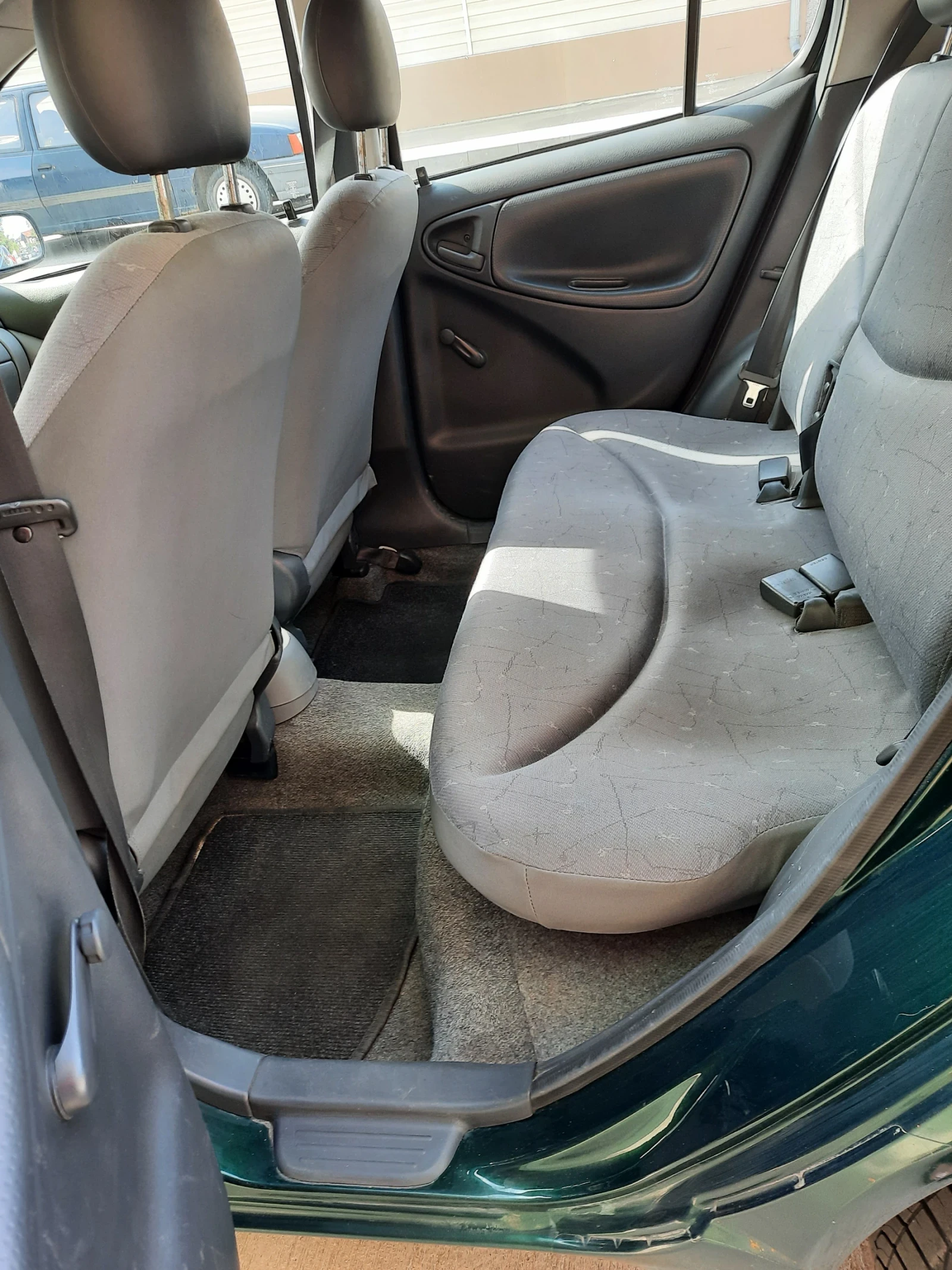 Toyota Yaris  - изображение 9