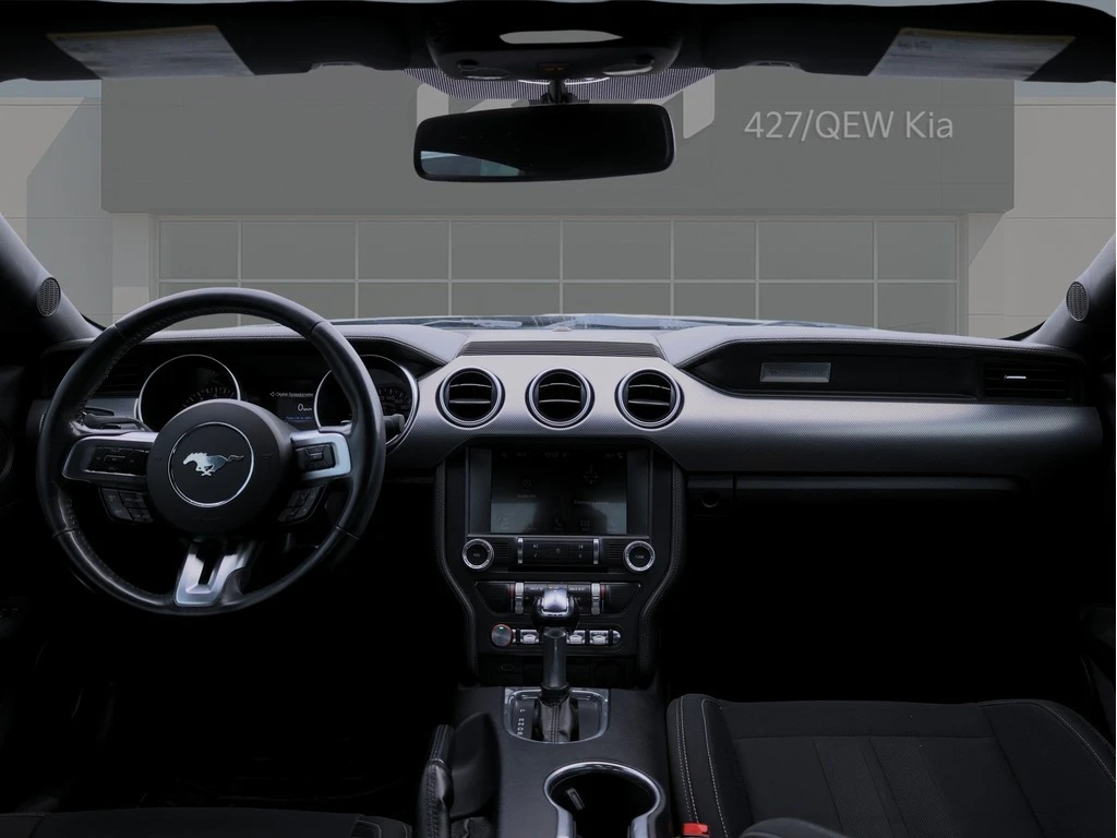 Ford Mustang ECOBOOST FASTBACK * * CARFAX * * АВТО КРЕДИТ * *  - изображение 9