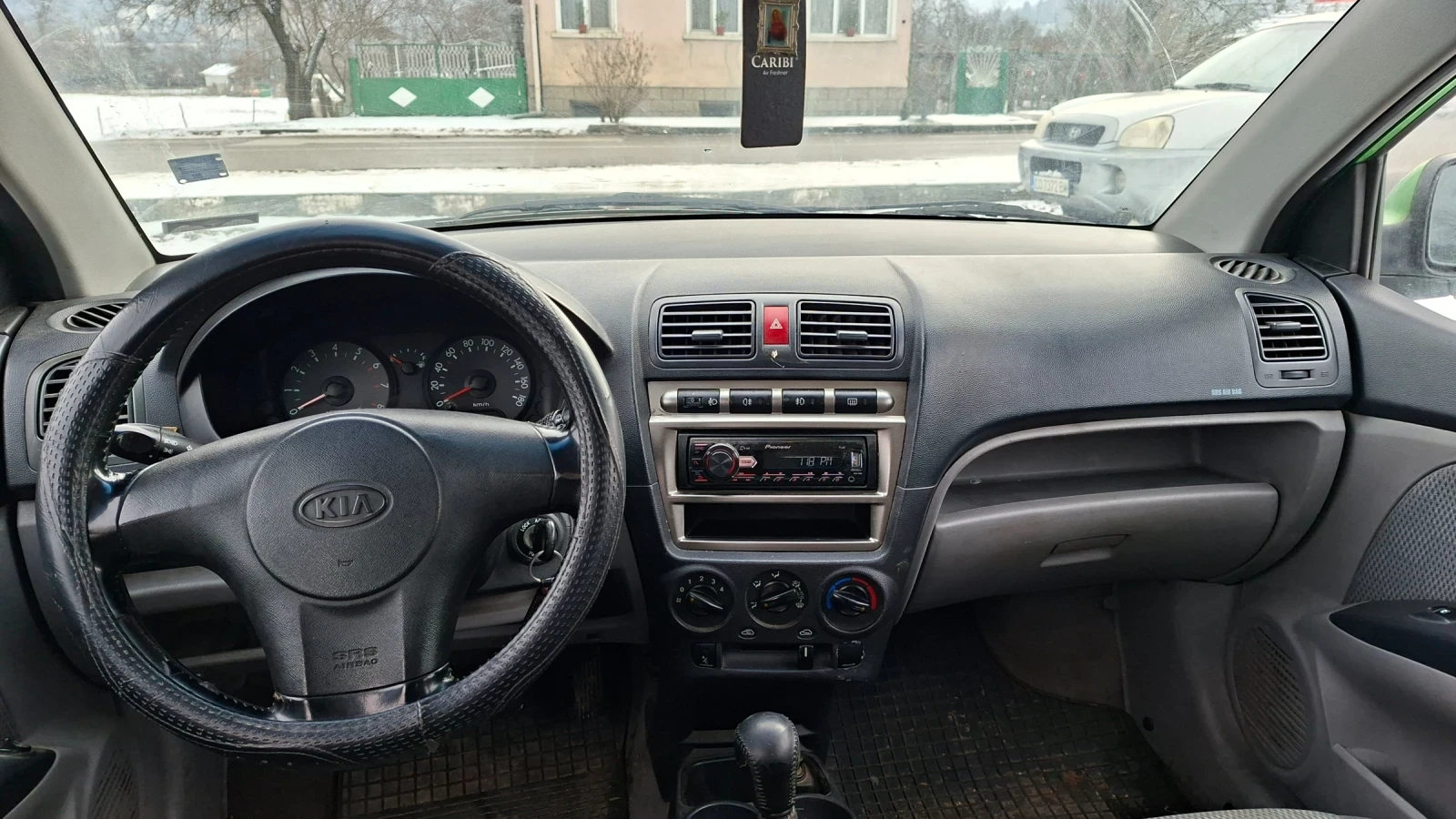 Kia Picanto 1.1 бенз - изображение 6