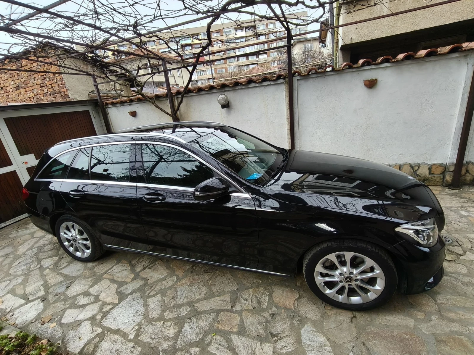 Mercedes-Benz C 300  - изображение 5