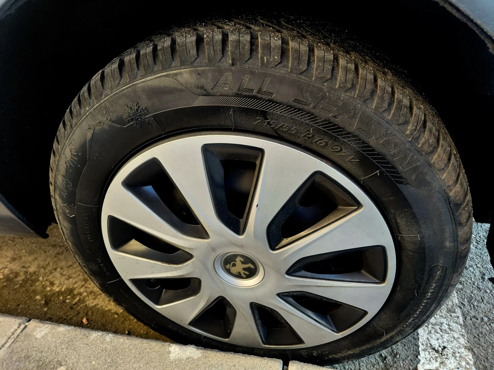 Peugeot 5008, снимка 8 - Автомобили и джипове - 54083137